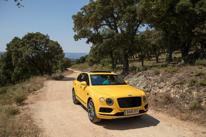 bentley_bentayga_test-1394384