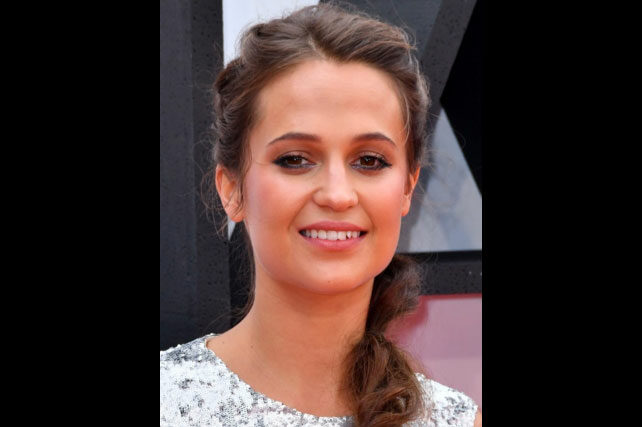 alicia-vikander-5380712