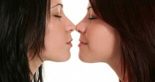 lesbiennes ont des relations sexuelles dans le Bureau porno comique PDF